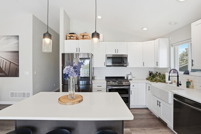 Building Photo - 2841 Horizon Pt