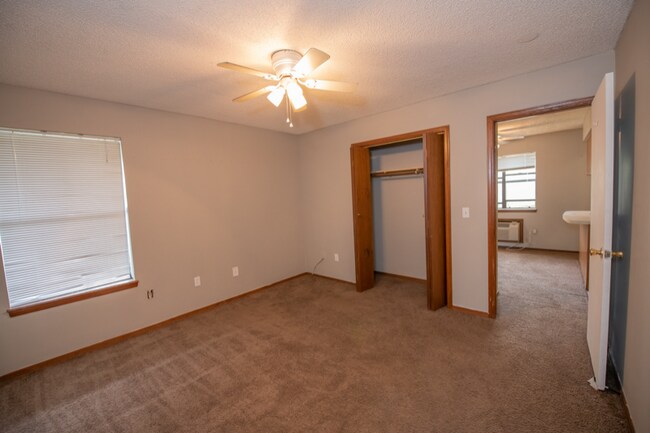 Building Photo - 1390 W Wedington Dr