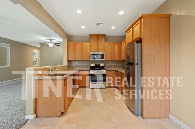 Building Photo - 2345 Coffeeberry Rd