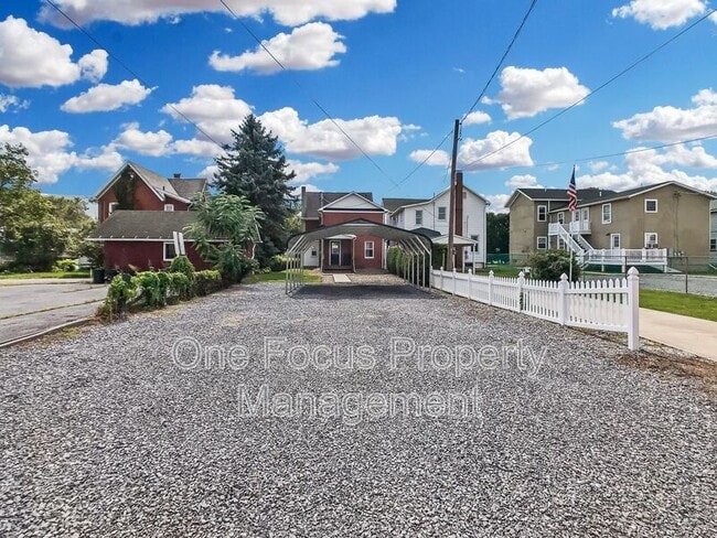 Building Photo - 41 E Bald Eagle St