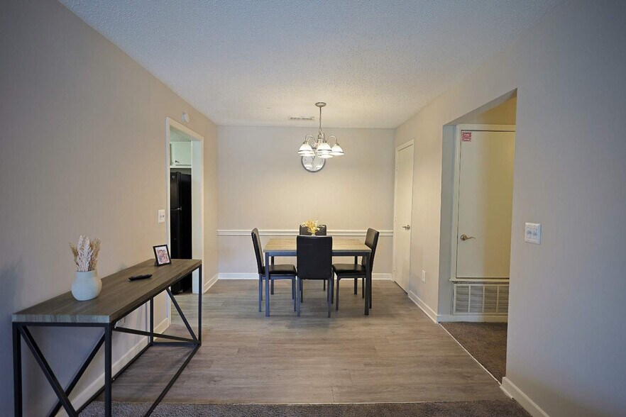 Building Photo - 50 Northtown Dr