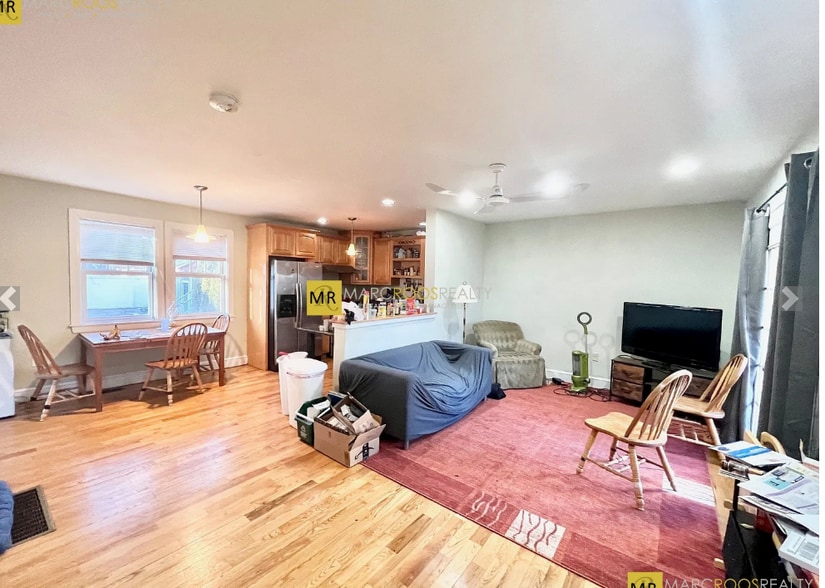 Building Photo - 21 Dorr St