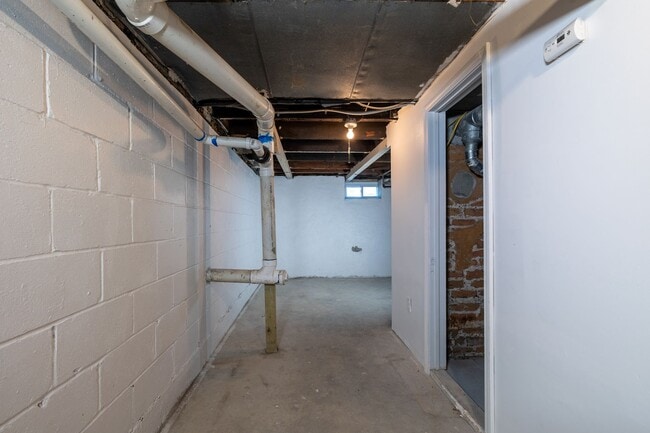 Building Photo - Adorable 1 Bed 1 Bath House with Detached ...