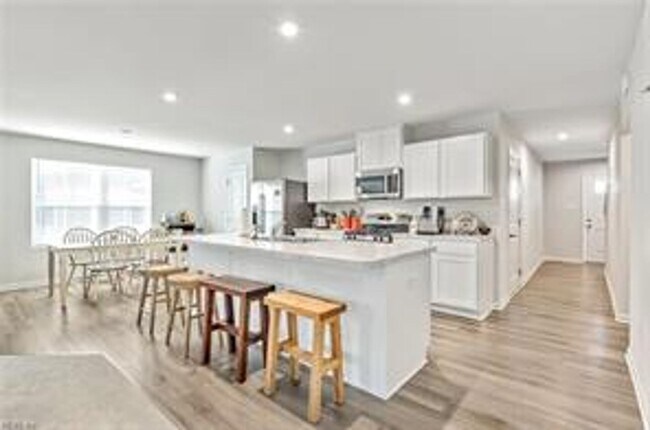 Building Photo - Call Sabrina Thomas at 757-767-0767 for more information