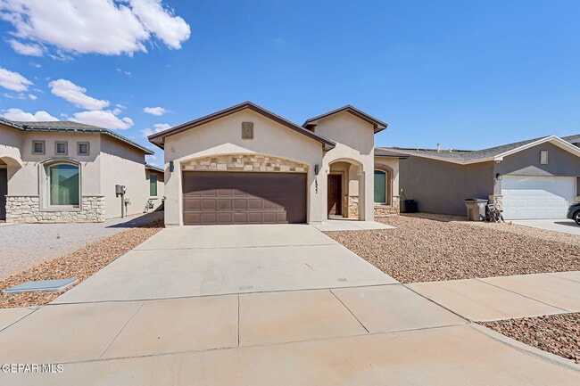 Primary Photo - 14937 Tierra Fortaleza Ave
