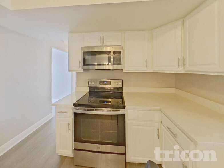 Building Photo - 6791 15th St S