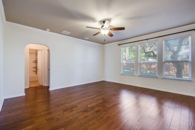 Building Photo - 503 Wildgrove Ln