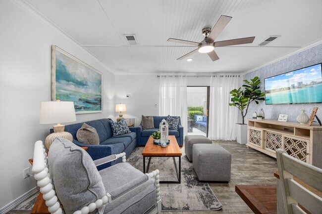 Building Photo - All Inclusive Seasonal Rental Available Oc...