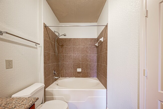 Building Photo - 1711 Old Spanish Trl