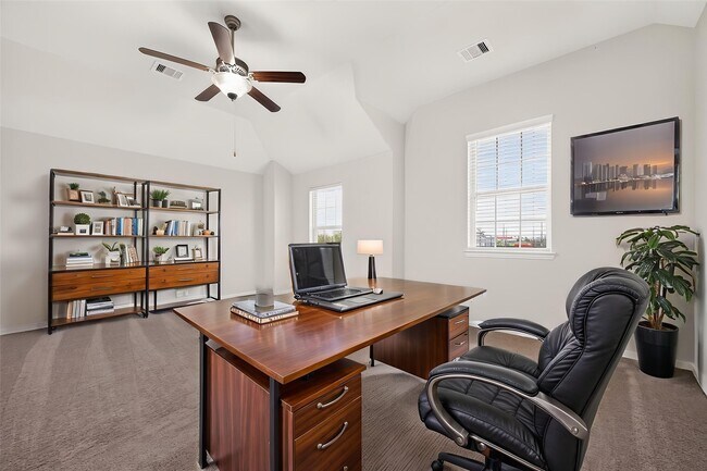 Building Photo - 20223 Highfield Park Dr