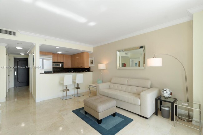 Building Photo - 3350 SW 27th Ave