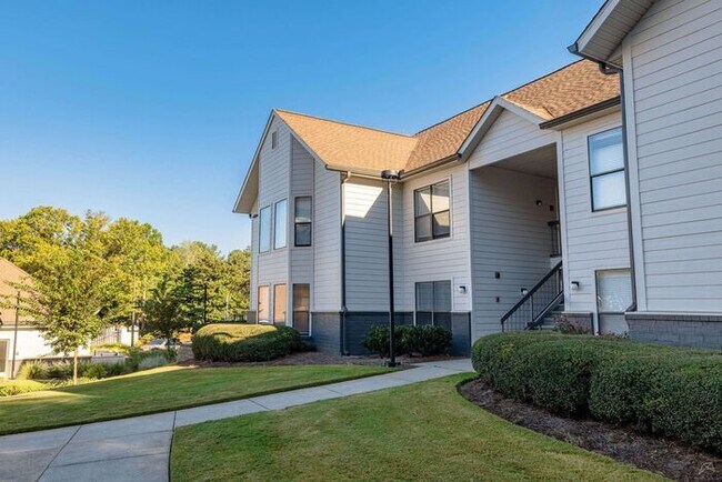 Building Photo - Move in Today @ The Spoke Peachtree Corners-Specials are Limited Time Only! 678-535-9535