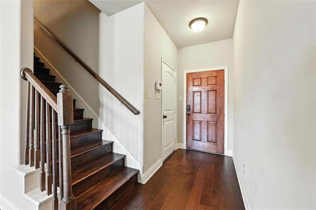 Building Photo - 205 Corinna Ct