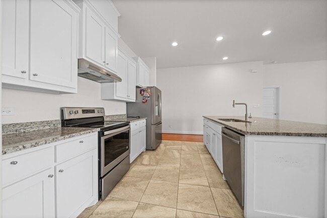 Building Photo - 422 Stoneridge Dr