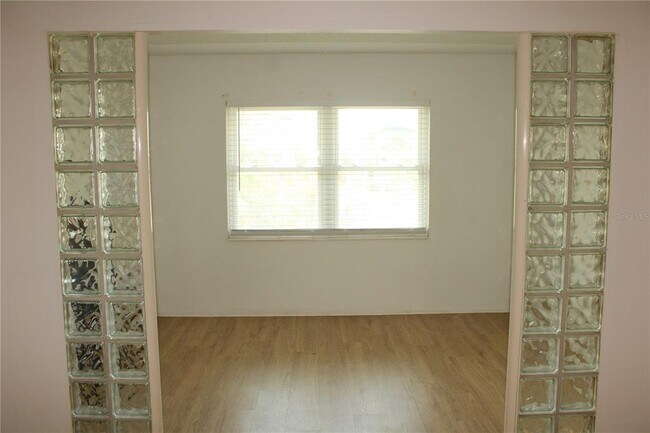 Building Photo - 4204 Heron Way