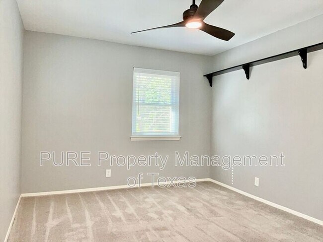 Building Photo - 9103 Comburg Dr