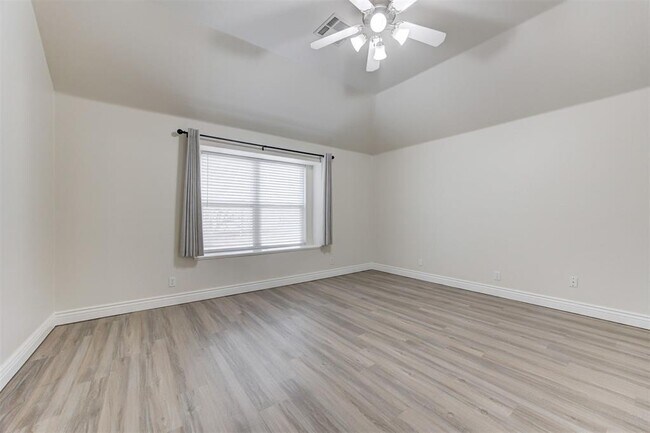 Building Photo - 1708 NW 161st Cir