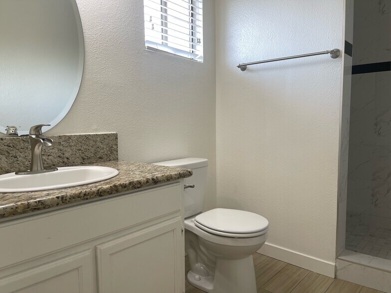 Building Photo - 9791 Arleta Ave