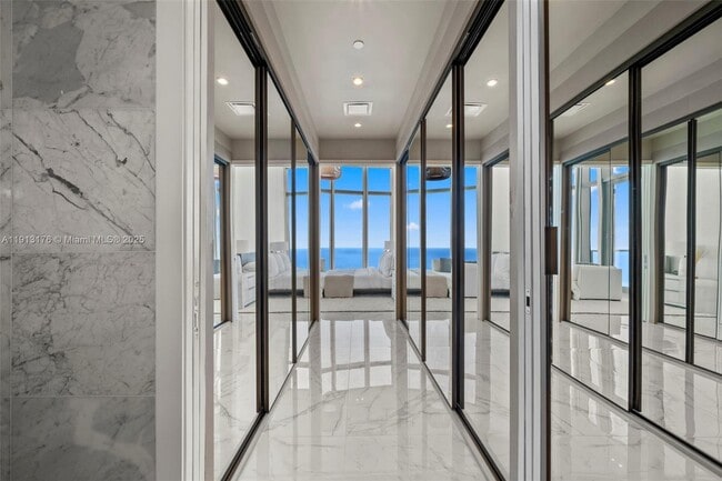 Building Photo - 15701 Collins Ave