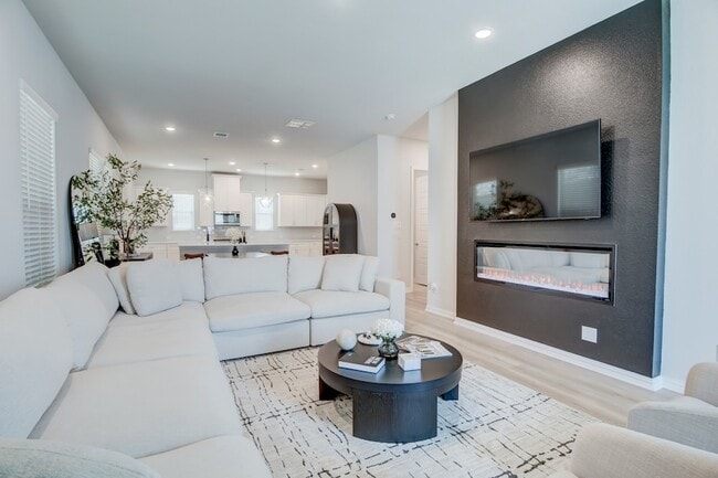 Building Photo - 7551 Millingston Rd