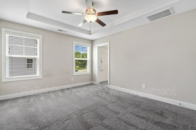Building Photo - 102 Wicklow Ct