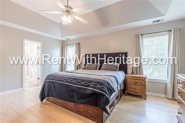 Building Photo - GORGEOUS 4 BEDROOM / 2.5 BATH WITH ALL THE UPGRADES IN POULAR KINGSWOOD SWIM / TENNIS COMMUNTY