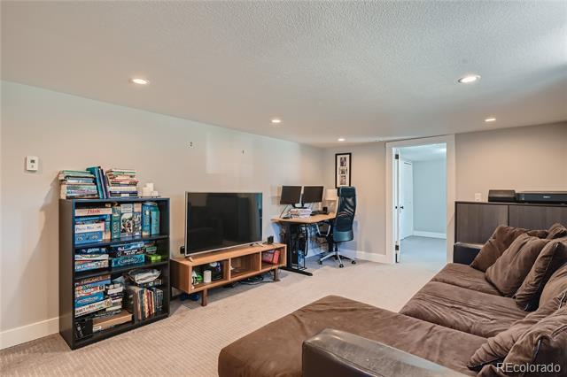 Building Photo - 2305 Hudson St