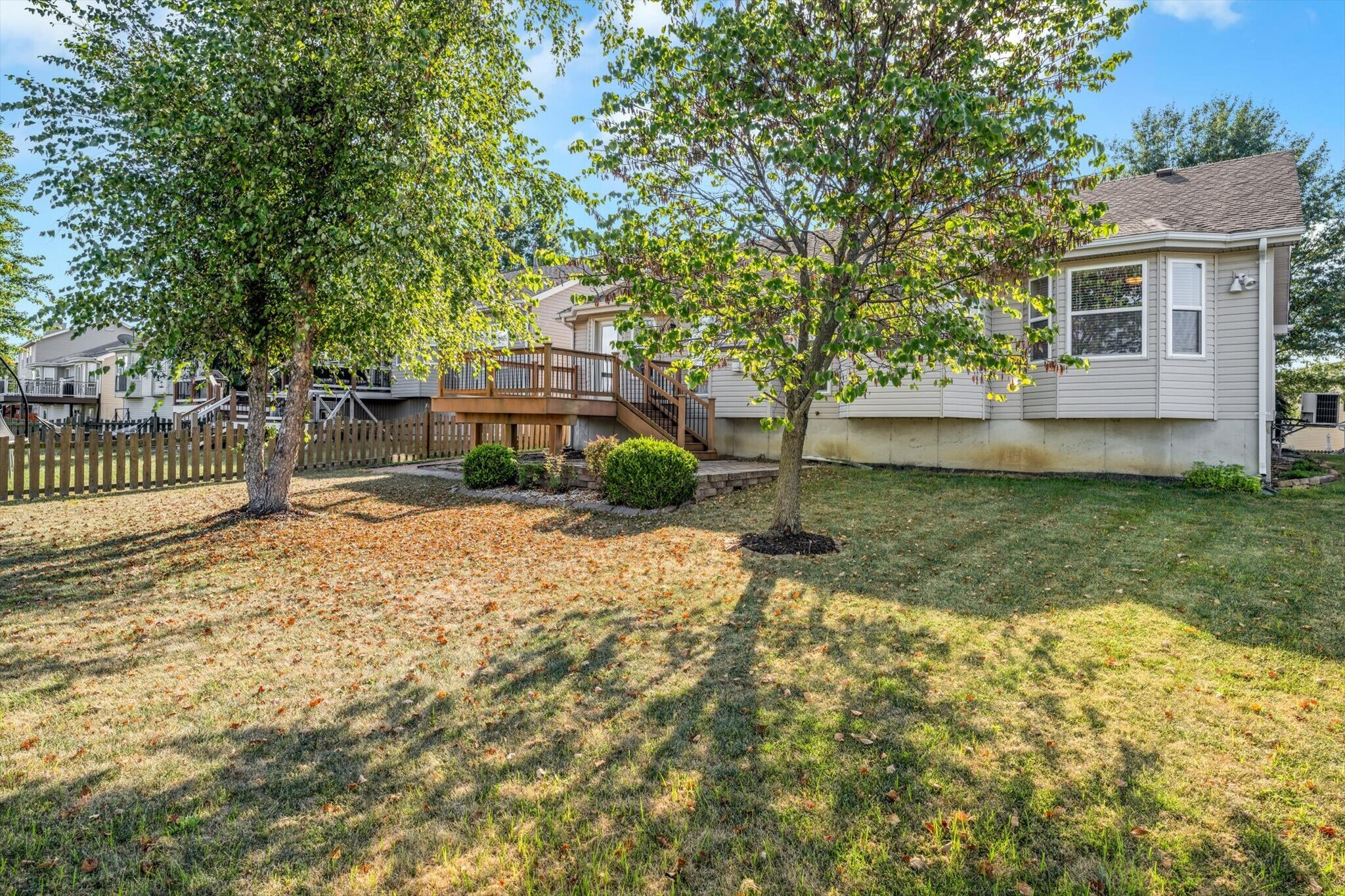 Building Photo - 1583 Briarchase Dr