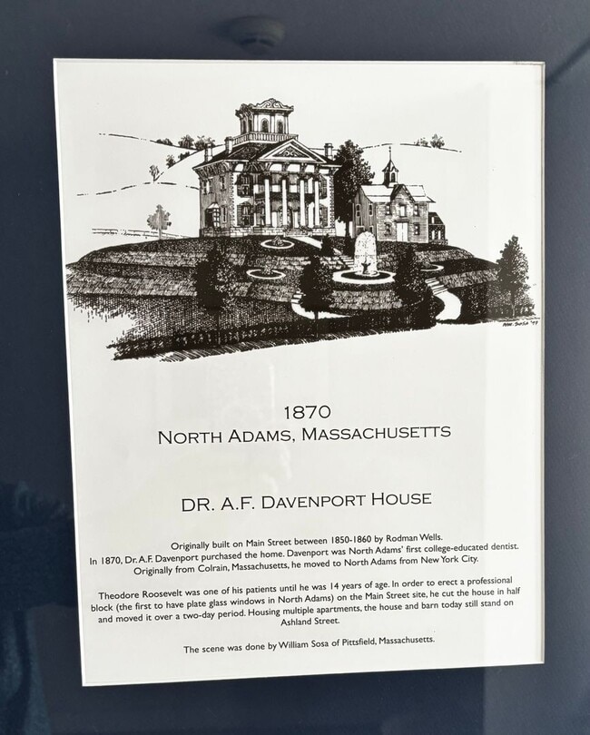 Building Photo - Centrally located 1 bedroom unit, flexible rental terms, partially furnished