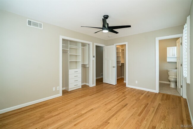 Building Photo - 1120 S Mason Rd