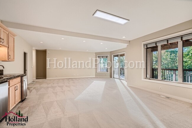 Building Photo - Gorgeous Single Home in Great location!!!