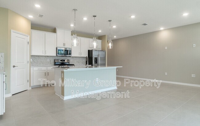 Building Photo - 246 Cherry Elm Dr