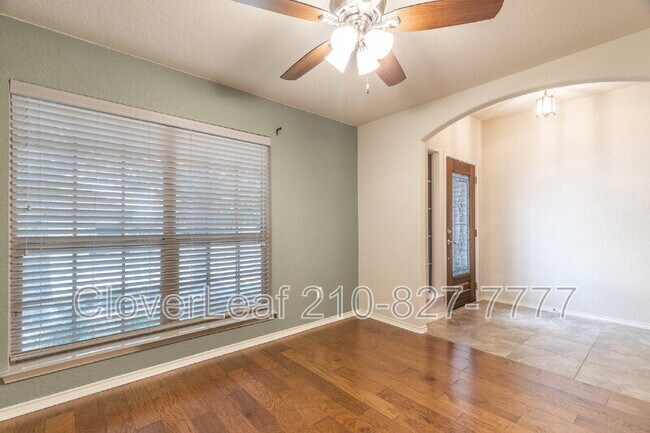 Building Photo - 8439 Painted Wagon