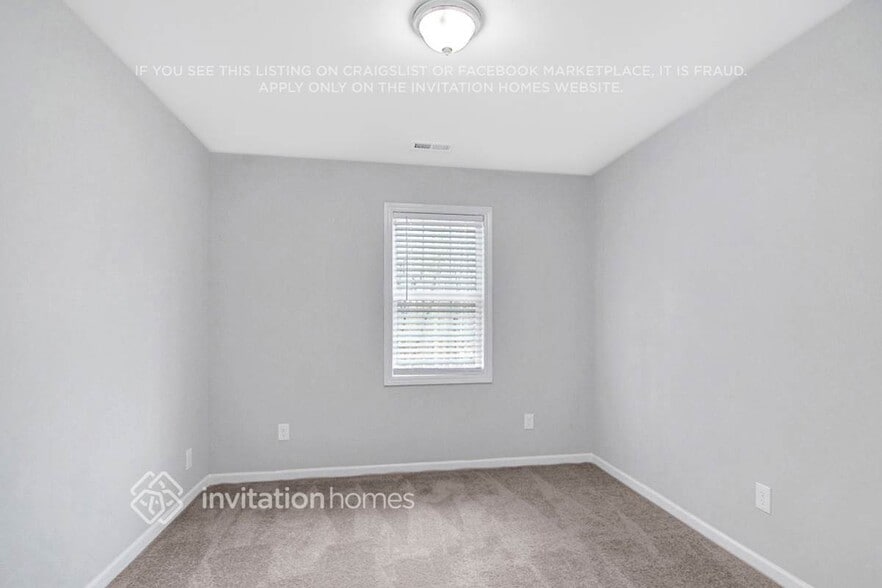 Building Photo - 103 St Johns St