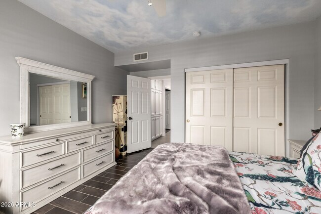 Building Photo - 9825 E Turquoise Ave