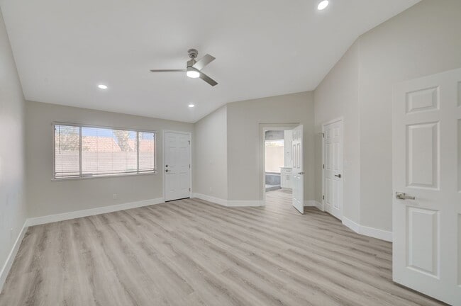 Building Photo - Remodeled Single Story, 4 Bedroom Home in Desert Shores