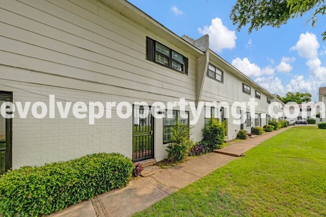 Building Photo - 3455 Pruett Ct