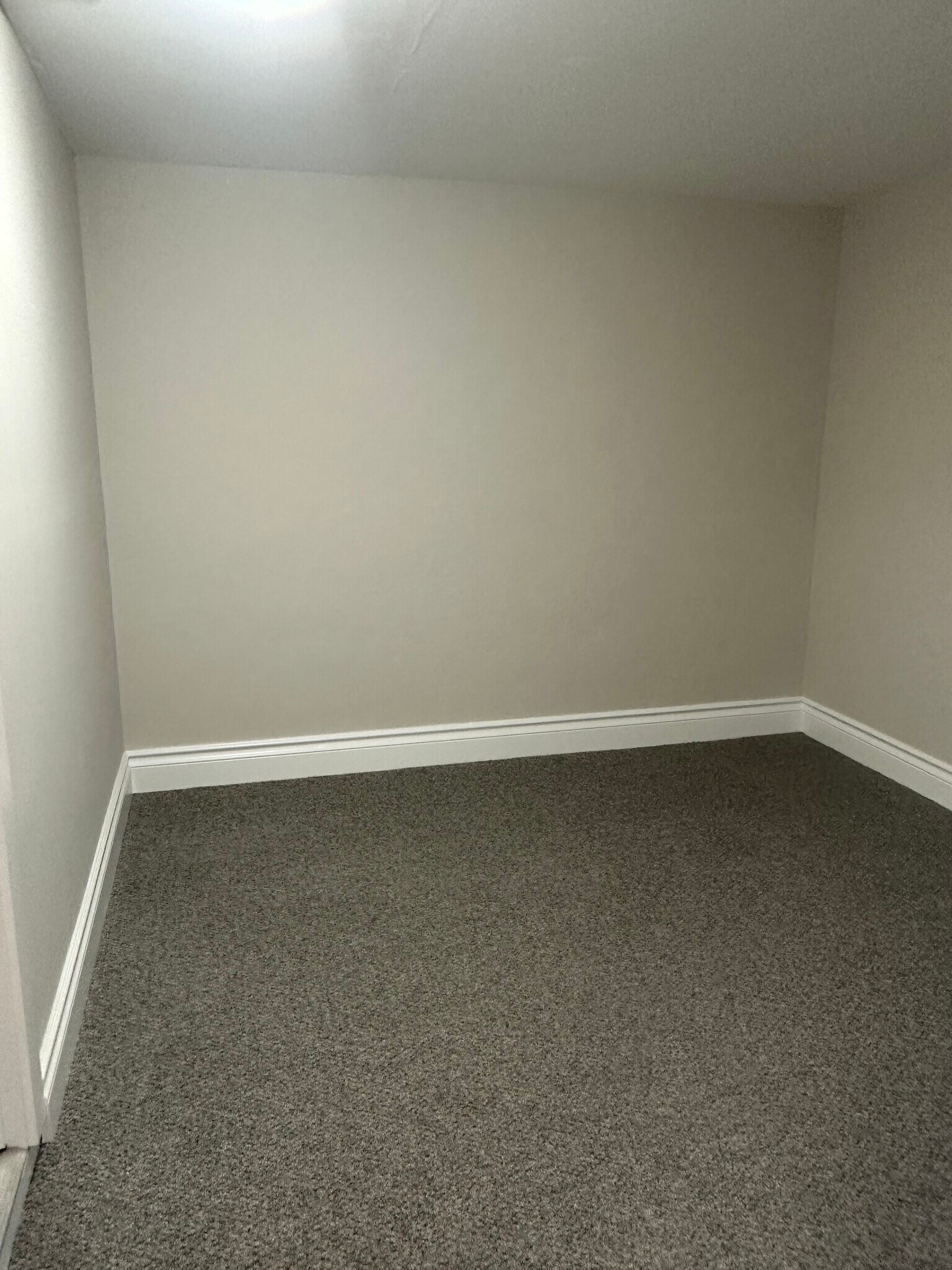Building Photo - 1019 S Alhambra Cir