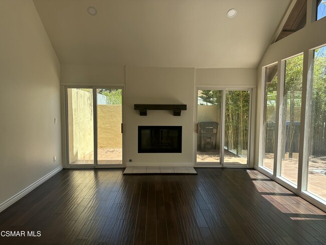 Building Photo - 1165 Triunfo Canyon Rd