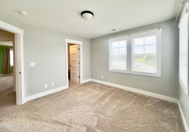 Building Photo - 102 Bogue Harbor Ct