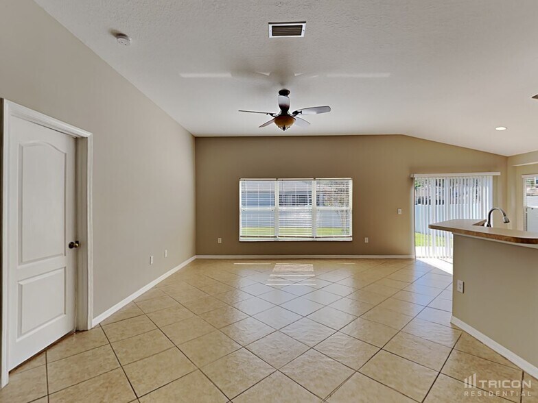 Building Photo - 15822 Pond Rush Ct