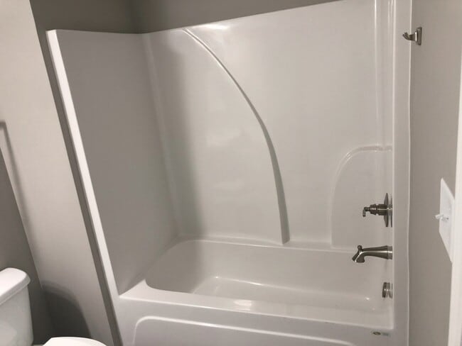 Building Photo - 28 Bill Rutledge Rd