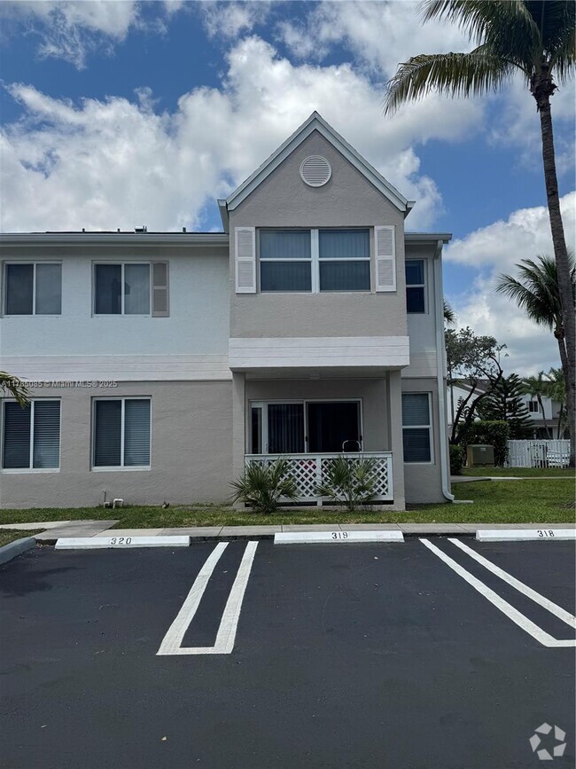 Building Photo - 17440 NW 67th Ct