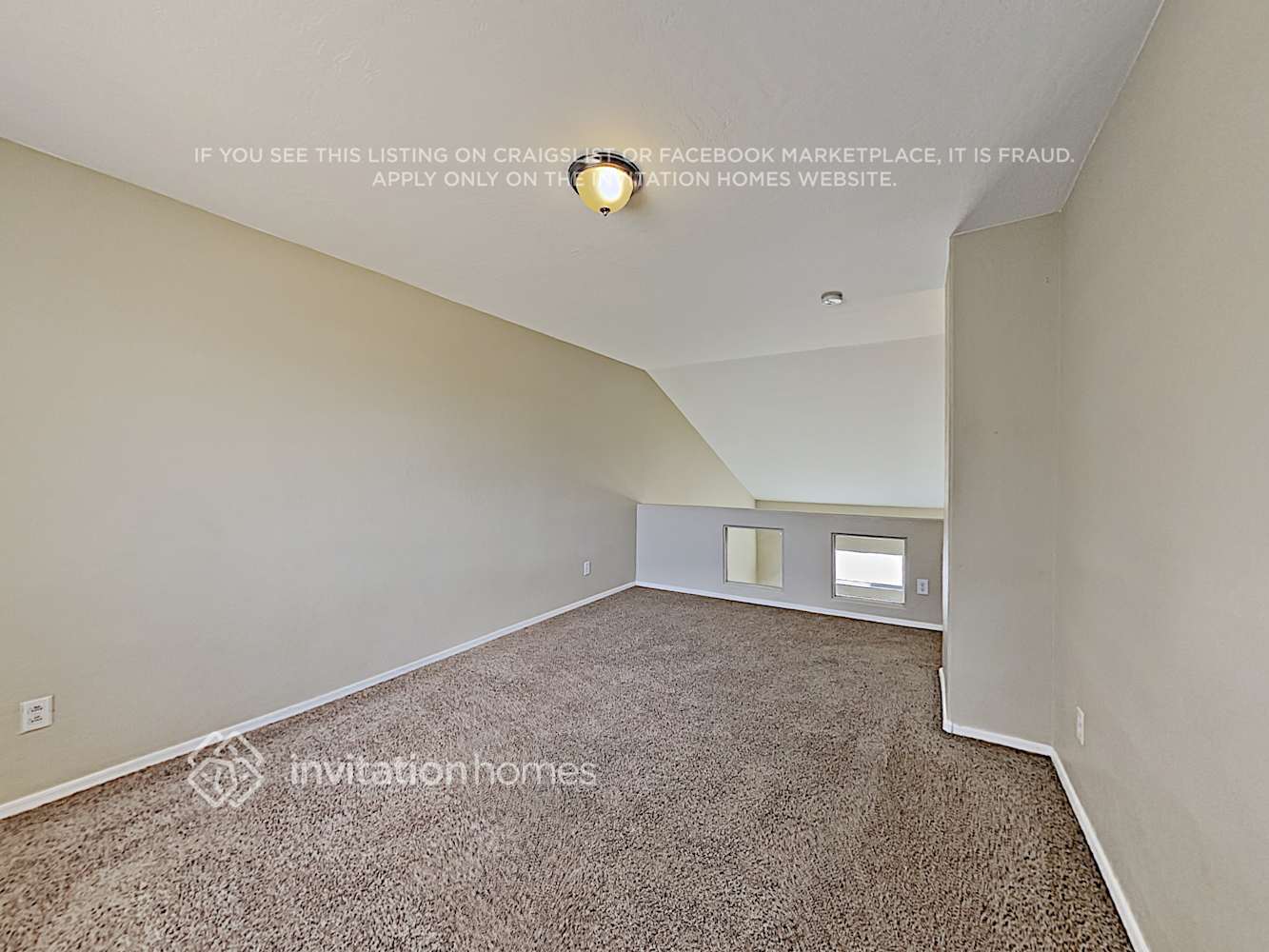 Building Photo - 9740 W Heber Rd