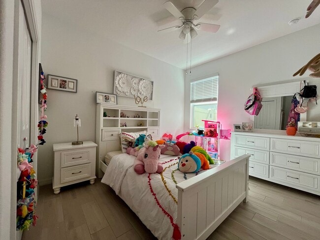 Building Photo - Beautiful 3/2 in Lakeland!