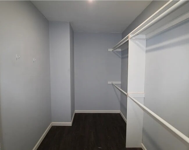 Primary Photo - 223 N Edgewood Dr