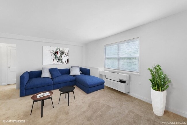 Living Room at Croydon Manor - Croydon Manor Apartments