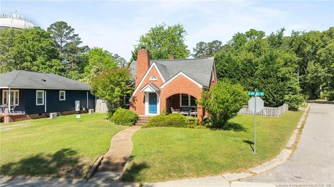 Building Photo - 207 N Virginia Ave