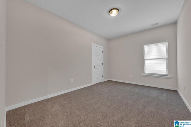 Building Photo - 615 Troubadour Ln