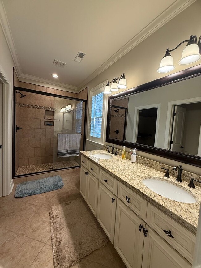 Building Photo - Home for Rent New Listing Beautiful Home